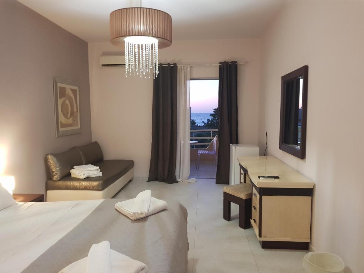 Dioni Hotel Adelianos Kampos Buitenkant foto