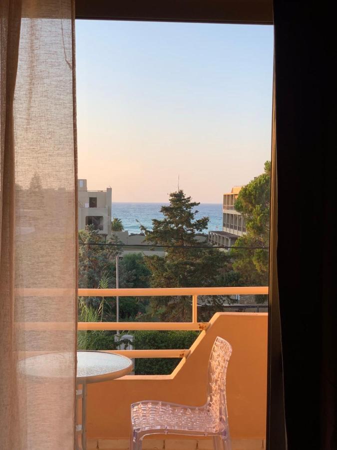 Dioni Hotel Adelianos Kampos Buitenkant foto