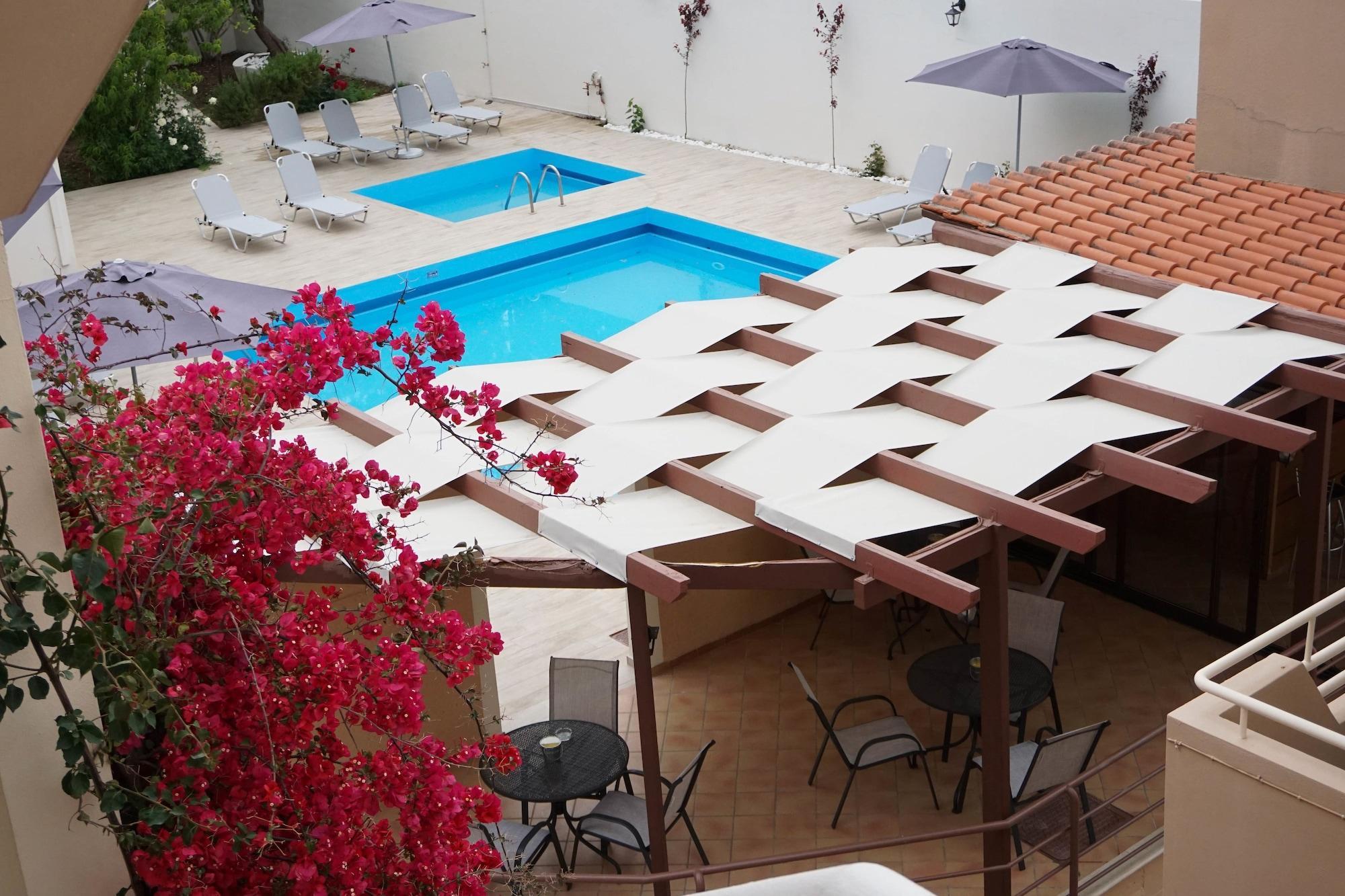 Dioni Hotel Adelianos Kampos Buitenkant foto
